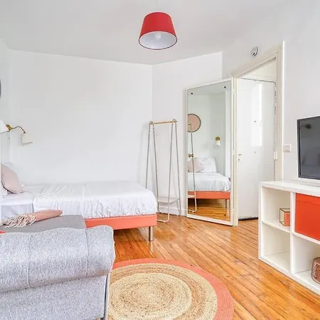 Apartament Charming Montmartre *